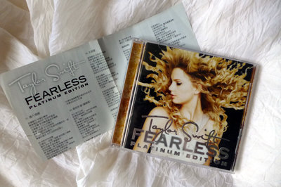 CD+DVD.泰勒絲.Taylor Swift.無懼的愛19首慶功版.fearless.影音白金盤