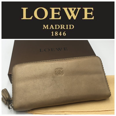 【皮老闆二店】二手真品 Loewe ㄇ型拉鍊長夾 皮夾  M175