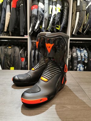 Dainese course sale out air d1