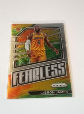 22-23 Prizm - Fearless  #18 - LeBron James