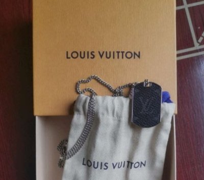 Louis Vuitton Monogram Eclipse Charms Necklace (COLLIER MONOGRAM ECLIPSE  CHARMS, M63641) in 2023