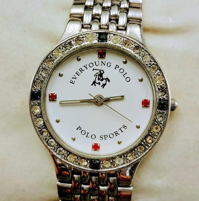OQ精品腕錶。瑞土POLO錶石英錶。玻璃鏡面。不含龍頭 32MM。中性錶 。全新。