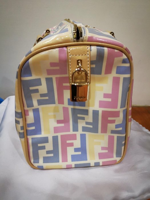 FENDI ズッカ シェフバッグ ショルダーバッグ HB01950 | aventueras.ch