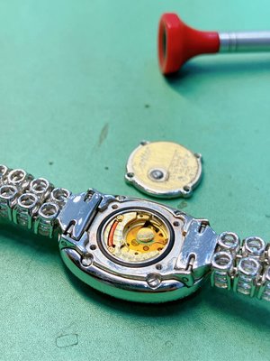 Cartier 卡地亞【專業鐘錶維修 保養 】  機械錶 石英錶 勞力士 各國名錶   維修保養  (依圖報價)