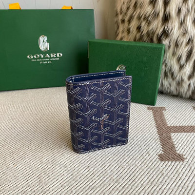 Goyard CARD HOLDER 卡夾 小錢包 此錢包卡位功能齊全，中間位置設計有大尺寸紙鈔袋，可同時存放卡片，證件和鈔票，袖珍小巧的設計