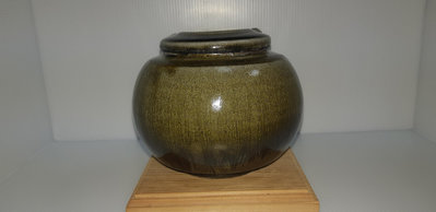 《壺言壺語》何志隆壬辰年手作柴燒翡翠青瓷茶葉罐茶倉 完整 品相如照片