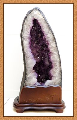 [品藏閣]-精選[ 巴西天然-紫水晶洞聚寶盆 ]擺件(38.24公斤)---隨便賣啦!!! (編號:F0297)