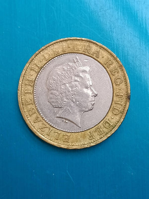 2003年英國2英鎊硬幣，尺寸28.4*2.2mm