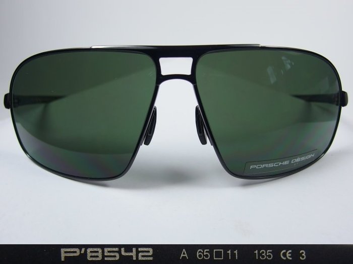 Porsche design p8542