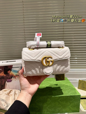 【二手】牛皮  飛機盒折疊禮盒 Gucci l GG Marmont 系列