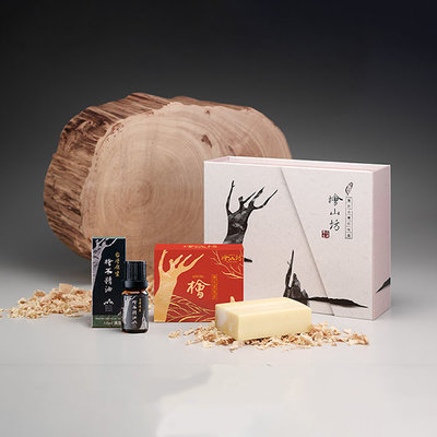 【檜山坊】御用檜皂禮盒 (檜木香氛滋養皂x1、台灣原生檜木精油10mlx1)