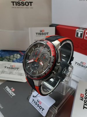 TISSOT T-Race Cycling 運動自行車 紅色配黑色橡膠錶帶 石英 三眼計時 男士手錶（T1114173744101)天梭腕錶