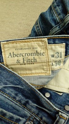 瓜地馬拉製造 美國時尚品牌 Abercrombie & Fitch AF A&F 刷色靴型牛仔褲 31 32 33