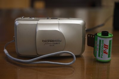 【售】OLYMPUS u mju ZOOM Deluxe70 35-70mm旅遊自動對焦內建閃光燈 日期功能 721