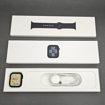 【高雄現貨】電池93% Apple Watch SE2 44mm GPS 午夜色 se 2 運動型錶帶