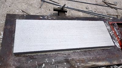 預鑄水泥板 仿木紋防滑表面 寬30長60厚5cm（本色）