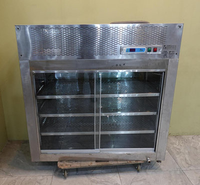 桃園二手家具推薦-4尺120cm小菜冰箱 2手 220V 2.6A 110年 營業用冰箱 展示小菜冷藏箱