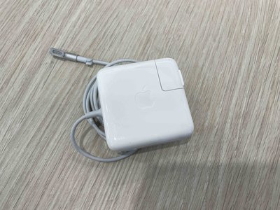 原廠二手 Apple MagSafe1 電源供應器 45W Macbook Air 專用 只要750 !!!