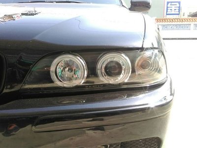 《※台灣之光※》全新 BMW 寶馬 E39 96 97 98 99 00 01年專用LED白光圈魚眼黑底大燈組