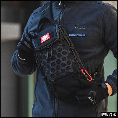 滿199龍蛋多功能戰術胸掛包黑色側背包登山包相機包跨包特警勤務背包特勤重機包
