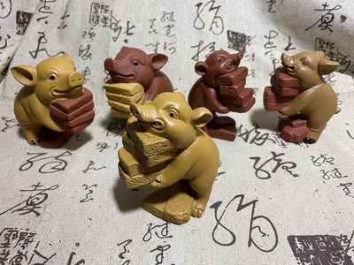 宜興紫砂茶寵擺件雕塑創意搬磚豬可愛生肖原礦段泥 拉毛原礦清水