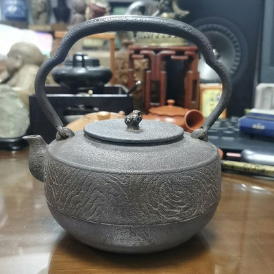 日本保壽堂老鐵壺
