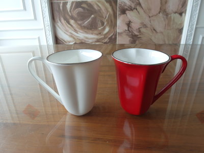 Wagokoroya 日本心和屋心型骨瓷杯- 紅色+白色 一組