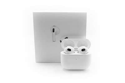 【台中青蘋果】Apple AirPods 3 Magsafe無線充電版 二手 無線藍牙耳機 #88645