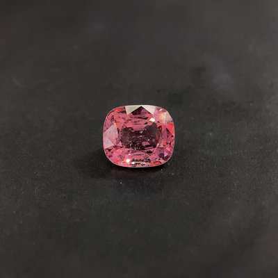 天然粉紅色尖晶石(Pink Spinel)裸石5.57ct [基隆克拉多色石Y拍]