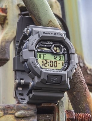 【金台鐘錶】CASIO卡西歐G-SHOCK 震動 閃動響報 特務著用款 (灰黑) GD-350-8