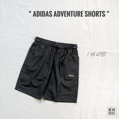 貳柒商店) adidas Adventure Short 男款 三葉草 深灰色 短褲 防風 休閒 HF4797