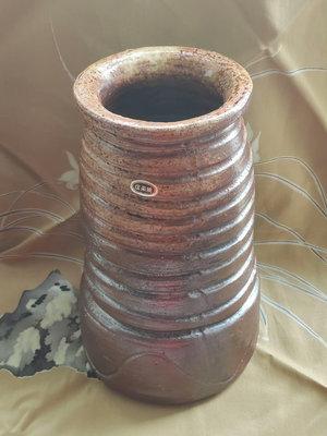 日本 信樂燒 花瓶 花入 花器 器型獨特 螺旋形狀 器型較大
