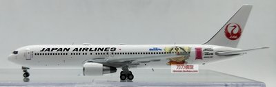 【熱賣下殺】1:400 日本航空 JAL 波音B767 JA622J 飛機客機模型 機器貓 合金飛機