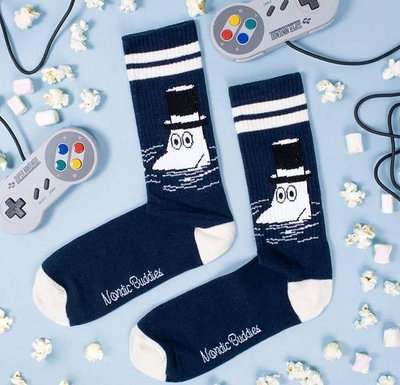 ♡布の雜貨♡日本 嚕嚕米長襪/ Moomin 姆明 復古襪子  男性小腿襪 芬蘭設計 日本直送 嚕嚕米男襪