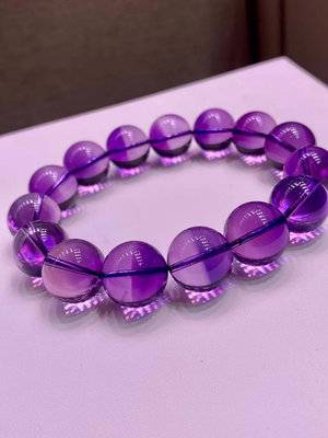 天然紫水晶聚寶盆手鍊15mm.角度不透，呈現紫藍雙色，非常特別。僅一條。15mm➕，重：77.9g