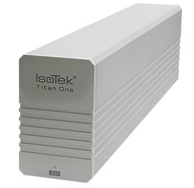 [方舟音響] 英國 IsoTek Titan One 電源處理器 (適用後級)