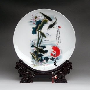 INPHIC-景德鎮陶瓷裝飾 擺飾看盤掛盤果盤 粉彩青花瓷 荷花金魚盤子 25cm