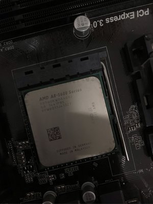 AMD A8-5600K 3.6G AD560KWOA44HJ 四核 FM2