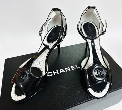Chanel 全新 附盒 雙C 高跟鞋