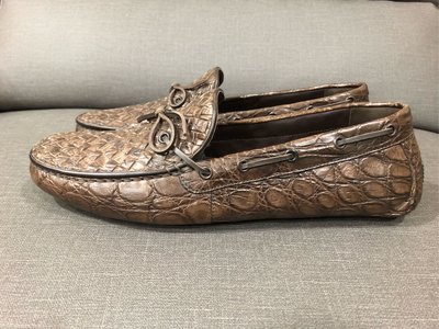 全新BOTTEGA VENETA咖啡色鱷魚皮編織樂福鞋（結束營業。開倉甩賣）