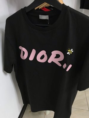 ZYForAll歐美精品《現貨》全新Dior kaws聯名蜜蜂T 黑色M號