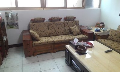 【順發傢俱】L99~客人訂製~3+3木製沙發+5尺黃水晶茶几~超多收納空間~