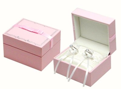 設計款 粉紅浪漫蕾絲情人對戒盒 禮物盒 戒指盒 飾品盒 首飾盒 紙盒 婚禮小物 收藏盒 珠寶盒 耳環盒 批發