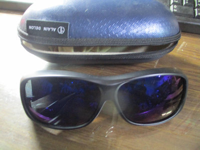 亞蘭德倫  AD 防風太陽眼鏡 . 戴眼鏡也可用