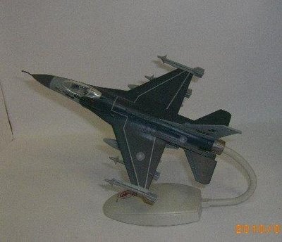 模型飛機 空軍F-16、幻象2000及IDF戰鬥機各1架 塑鋼1:72模型