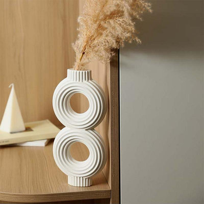 佛藝館 現代簡約白色條紋陶瓷花瓶花器擺件客廳餐廳干花插花桌面軟裝飾品 wx