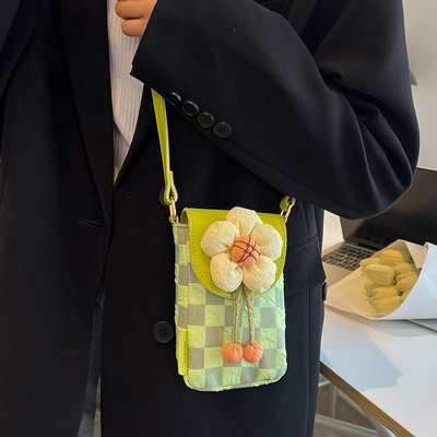 愛優殼配件 可愛小包包女夏季新款時尚帆布豎款迷你小清新花朵手機包斜挎
