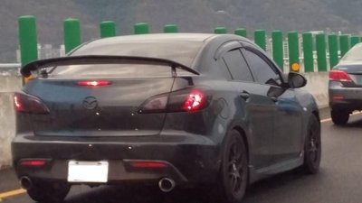 04-09 MAZDA 3 4D RS-3 RS尾翼