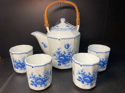 早期 大同 青花瓷 藍玫瑰 茶具組/杯壺組。0502。值得收藏