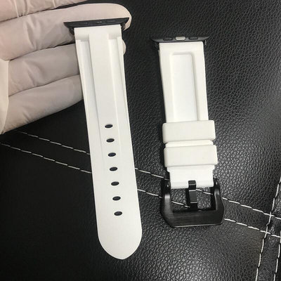 代用Apple Watch S7沛納海蘋果手錶白色橡膠錶帶 SE 矽膠黑色連接器搭配不鏽鋼扣 40